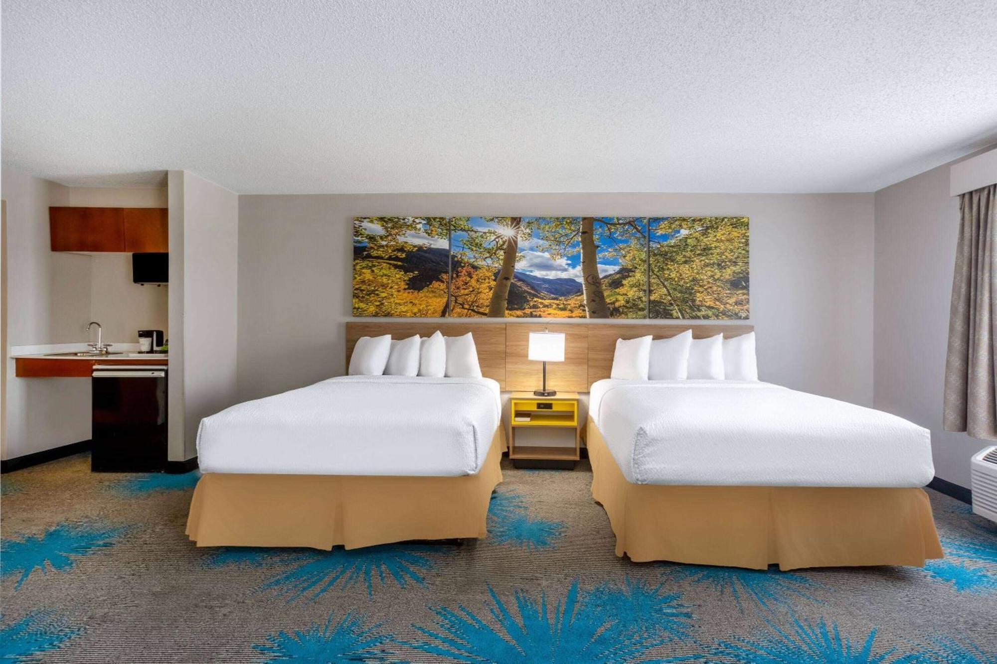 Days Inn & Suites By Wyndham Denver International Airport Kültér fotó