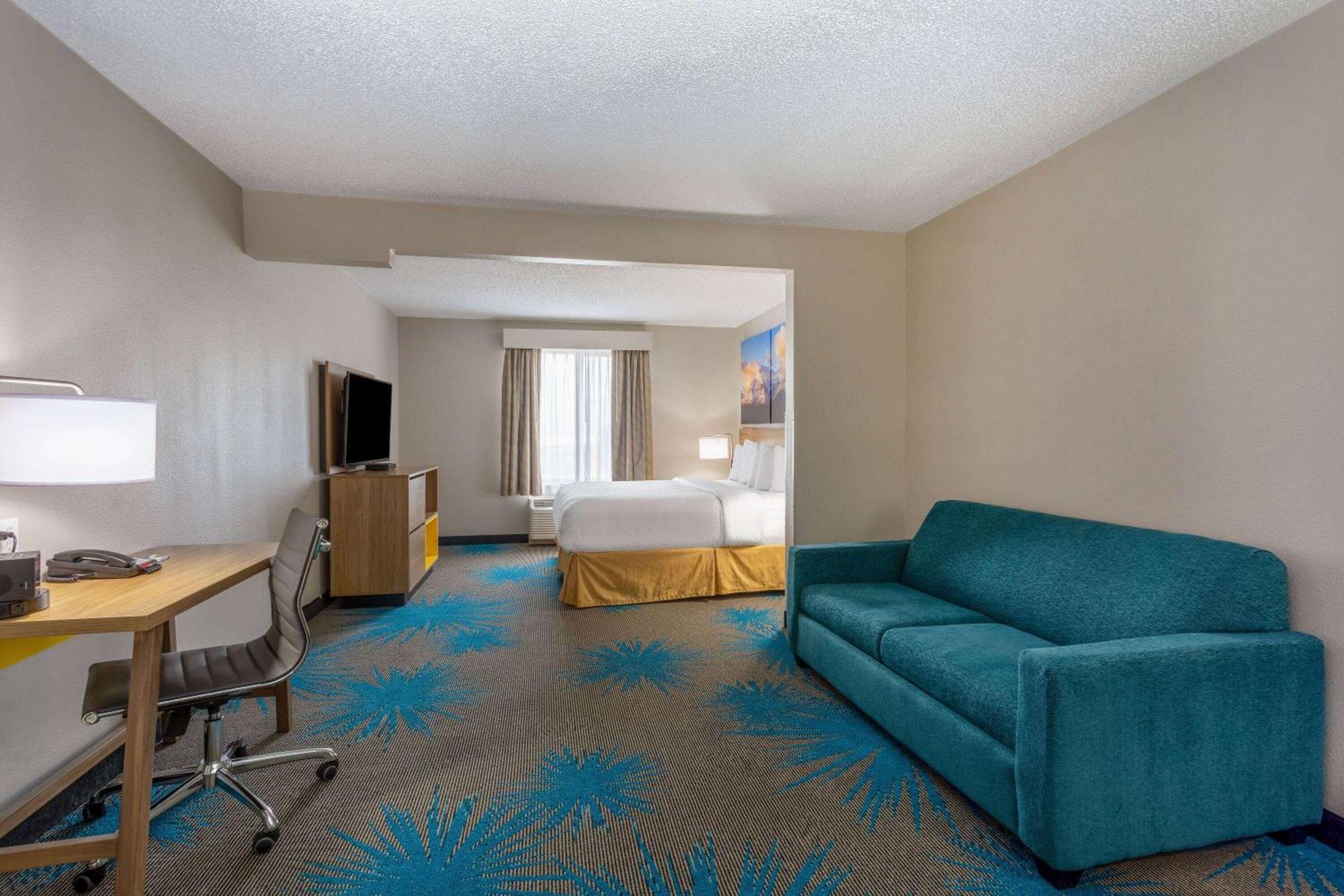 Days Inn & Suites By Wyndham Denver International Airport Kültér fotó